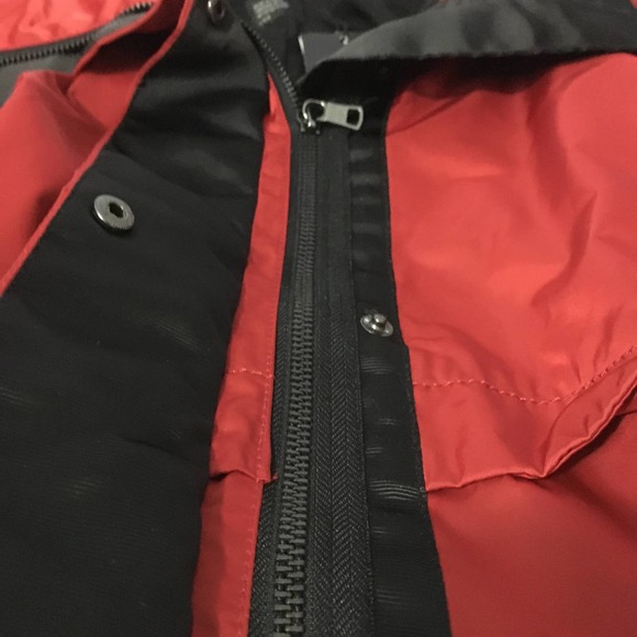 NEW A|X Armani Exchange Women's Down Fill Winter Jacket Sz Large Red MSRP $380 - Picture 4 of 9